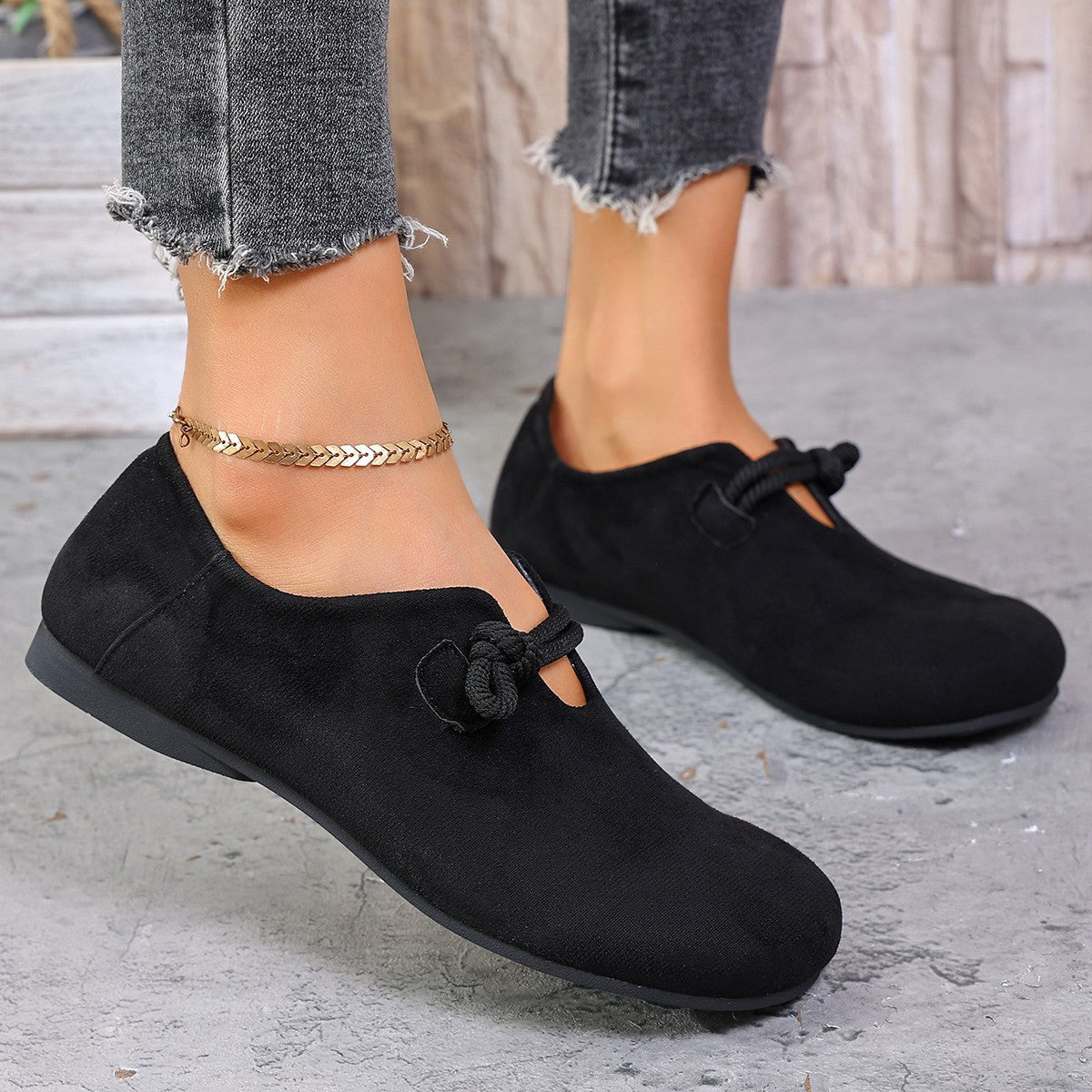 Round-toe all-in-one flat shoes