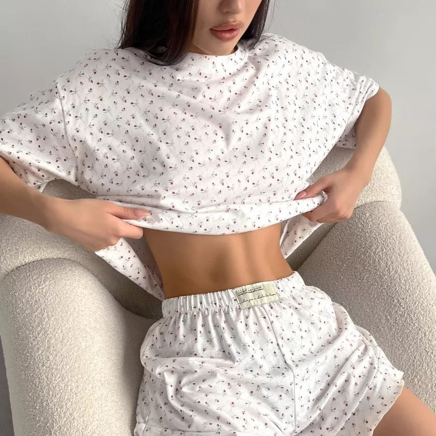 Ruffled shorts set