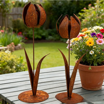 Rusty Metal Tulip