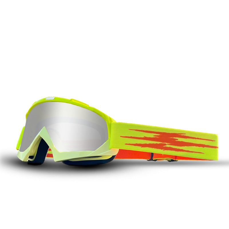 Sand-proof helmet with protective visor