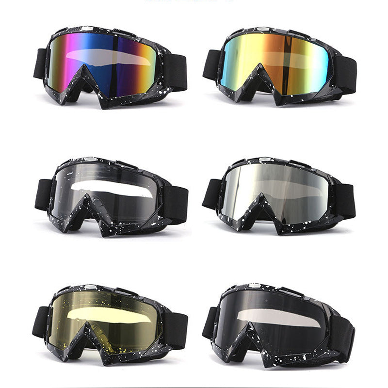 Sand-proof helmet with protective visor