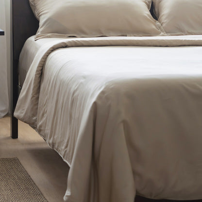Satin Bamboo Fiber Bedding Set with Vintage Wash