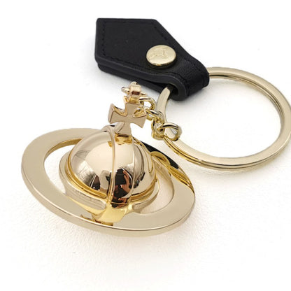 Saturn keychain