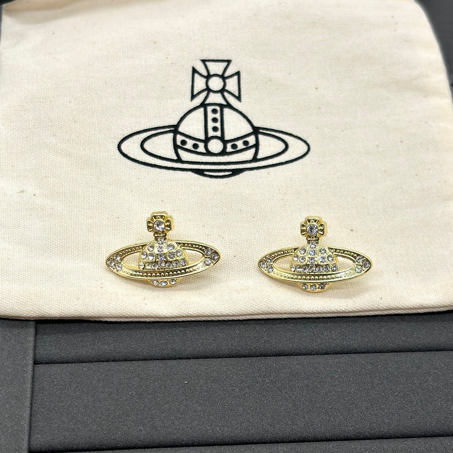 Saturn Pearl Necklace