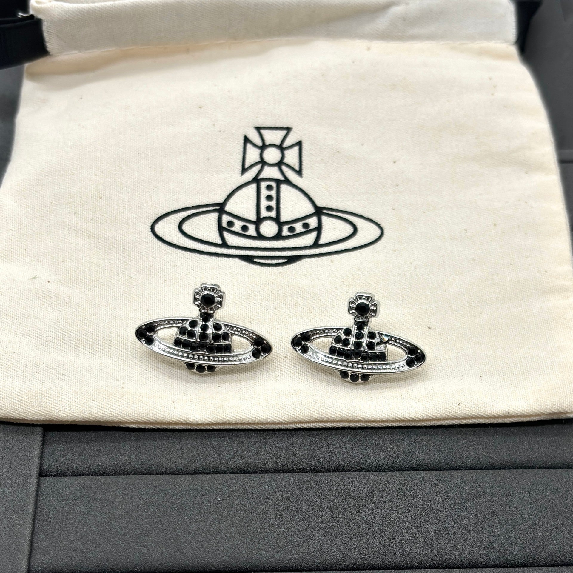 Saturn Pearl Necklace
