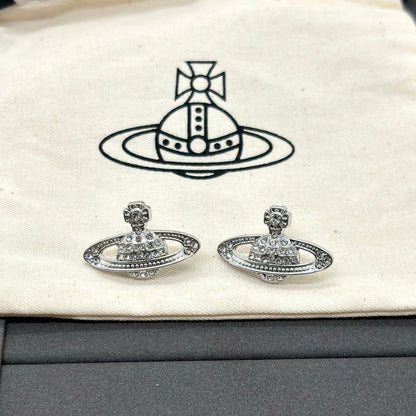 Saturn Pearl Necklace