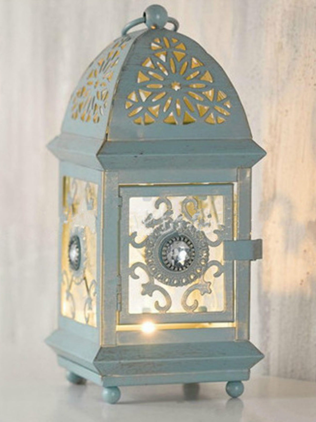 Scandinavian Iron Cut-Out Candle Holder Table Lamp