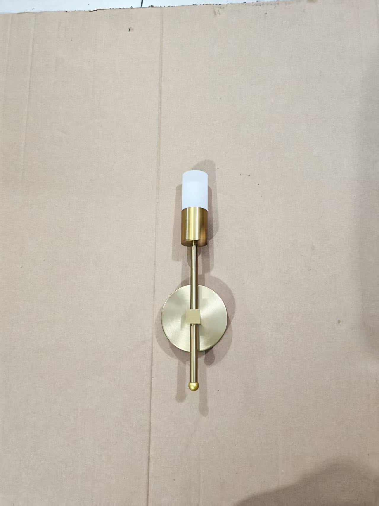 Scandinavian U-Shaped Wall Lamp
