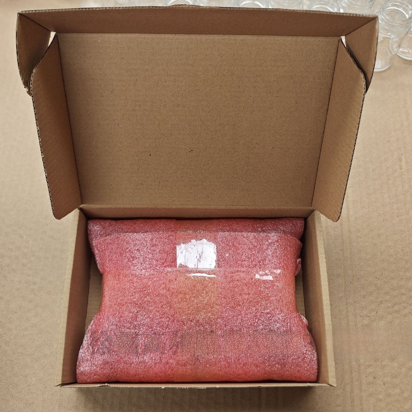 Sealed small jar
