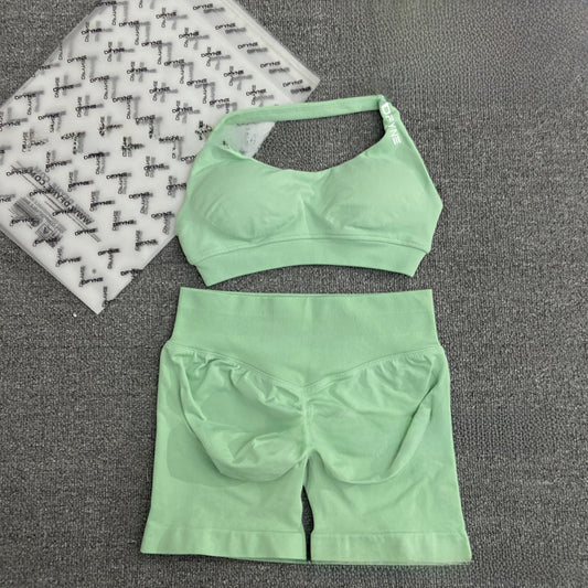 Seamless Backless Yoga Bra and Shorts Set
