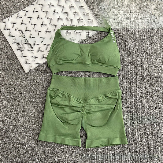 Seamless Backless Yoga Bra and Shorts Set