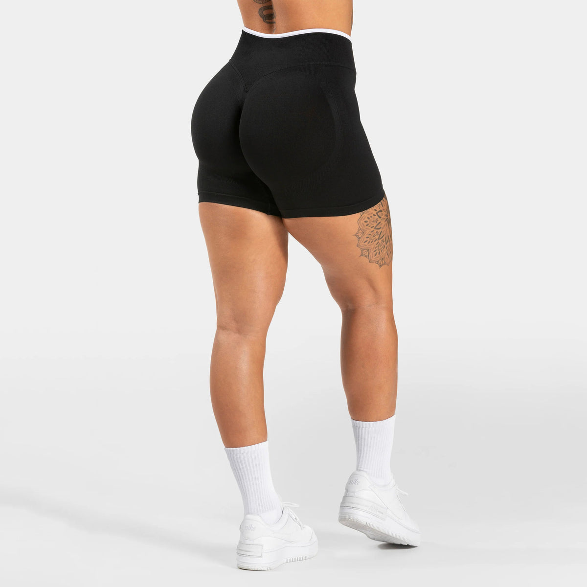Seamless Backless Yoga Set with Quick-Dry Fabric