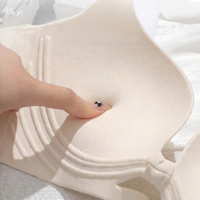 Seamless bra