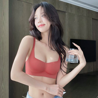 Seamless cloud-like nude bra