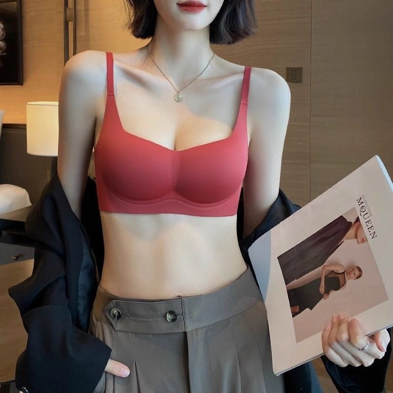 Seamless cloud-like nude bra