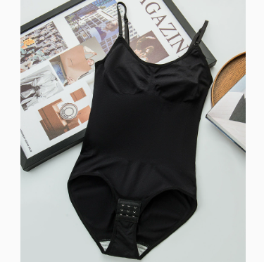 Seamless integrated fitness suit