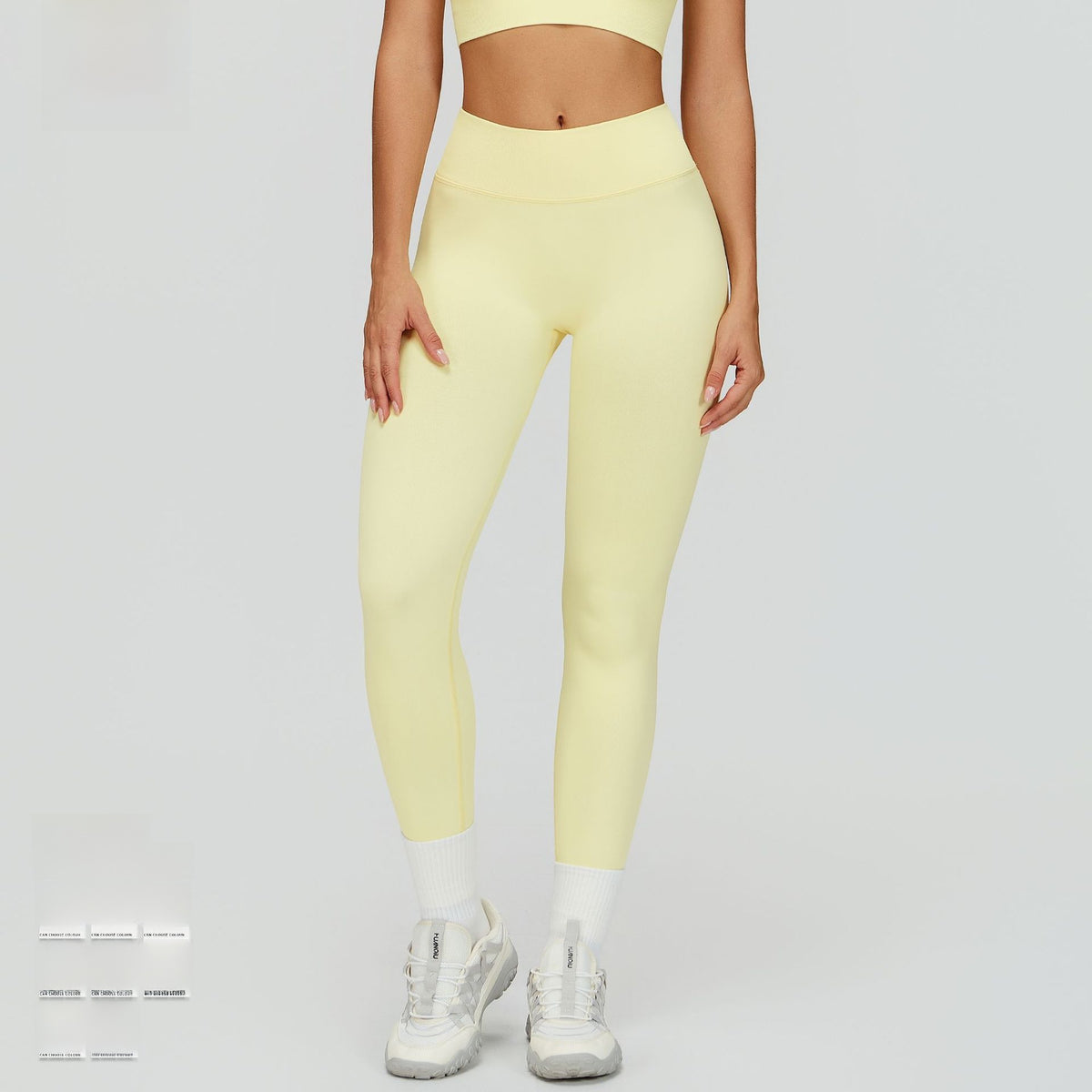 Seamless yoga pants in V-shape