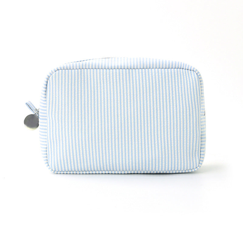 Seep yarn striped cosmetic bag