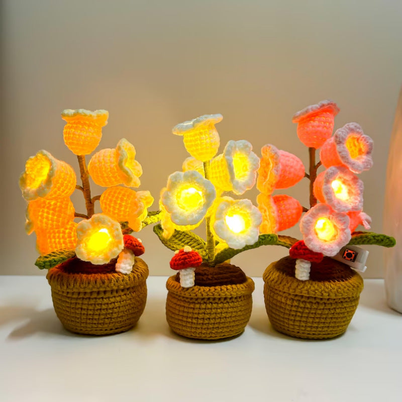 Separate wool flowerpot