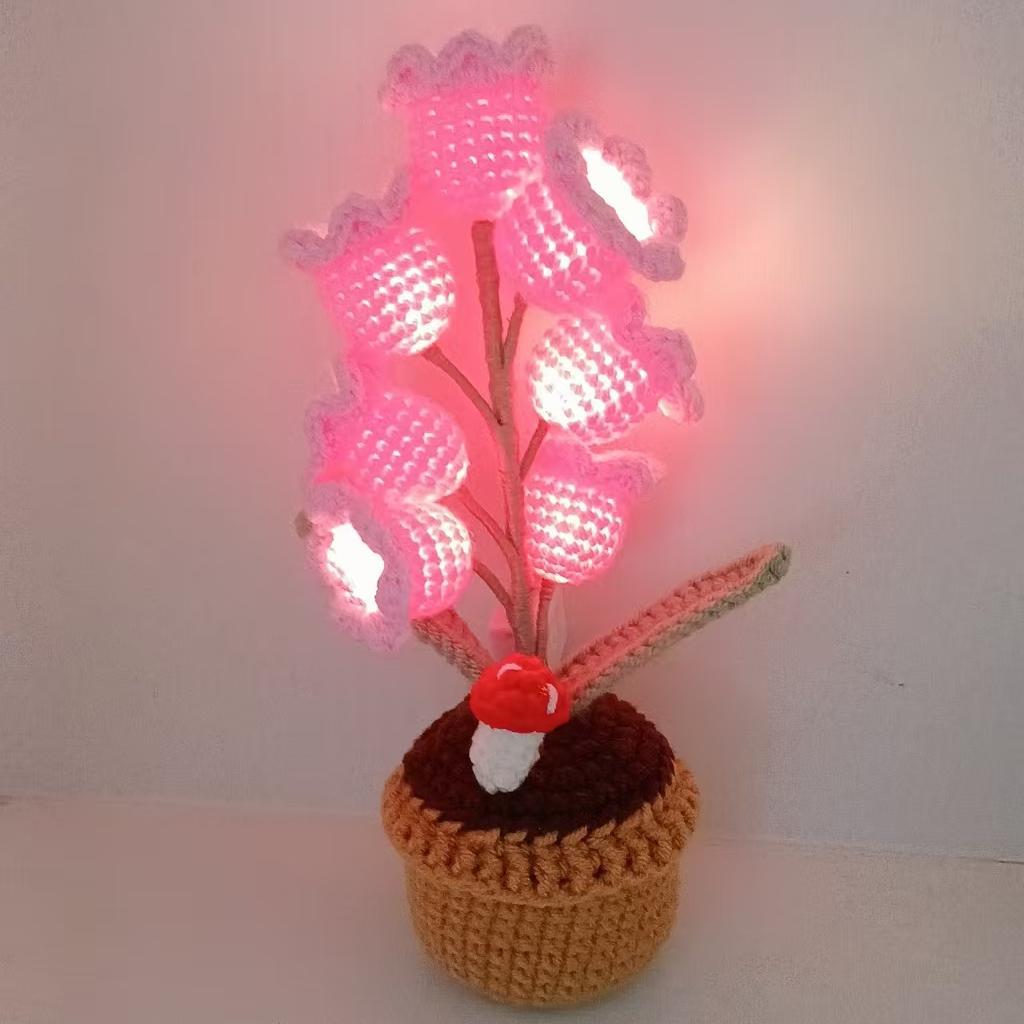 Separate wool flowerpot