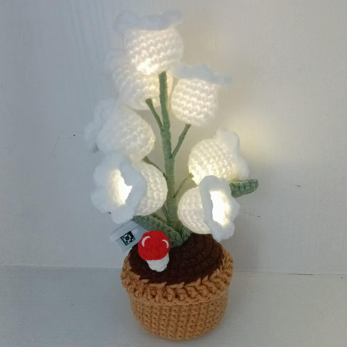 Separate wool flowerpot