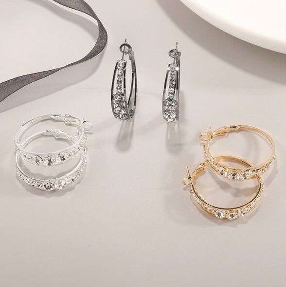 Set-in ladies' earrings