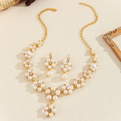 Set of jewelry accessories