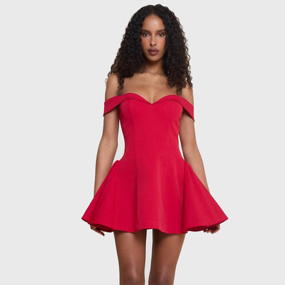 Sexy strapless, form-fitting short dress