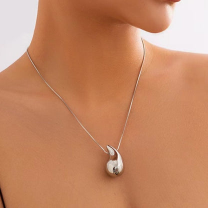Shang Necklace