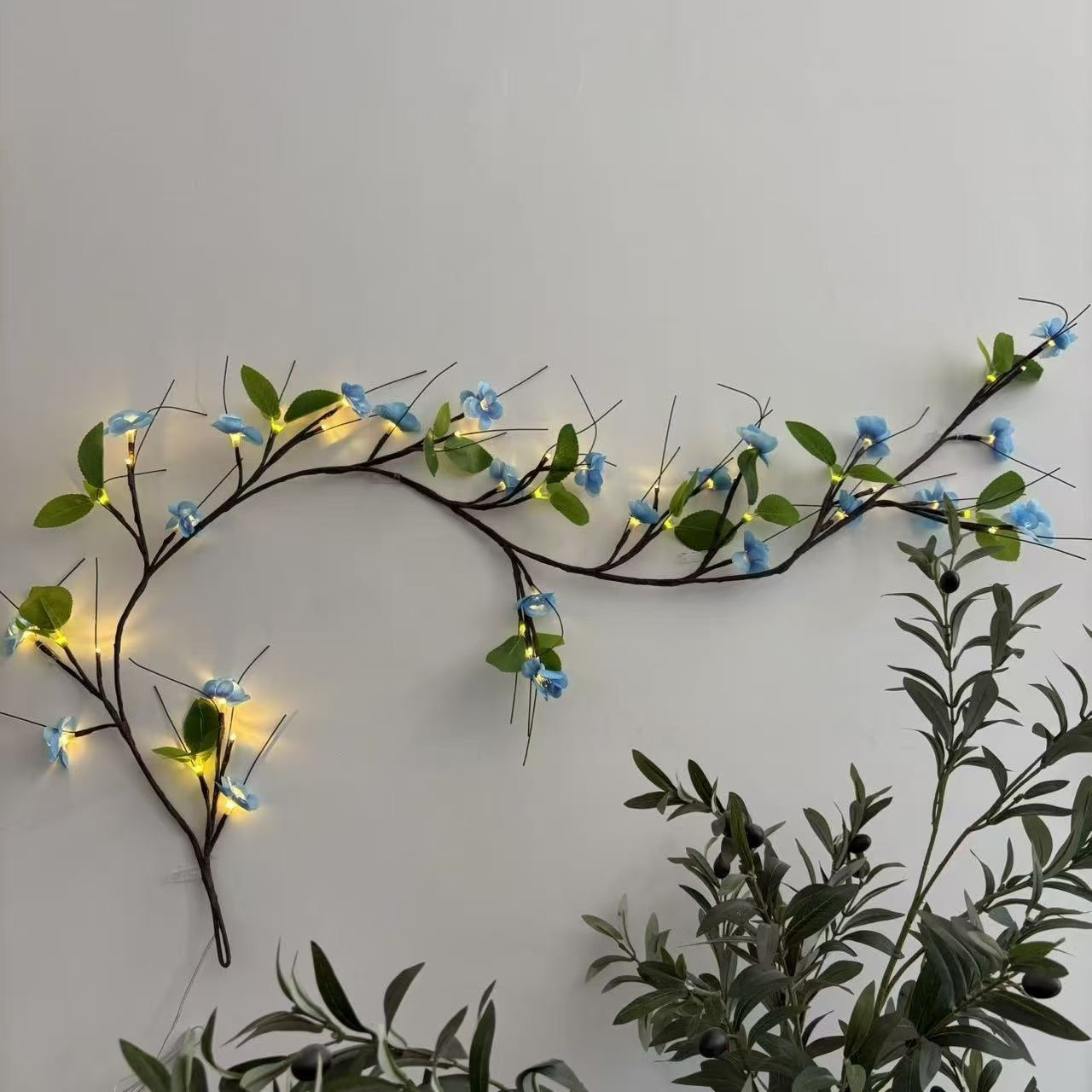 Shapeable LED Rattan Decorative Lights with Remote Control