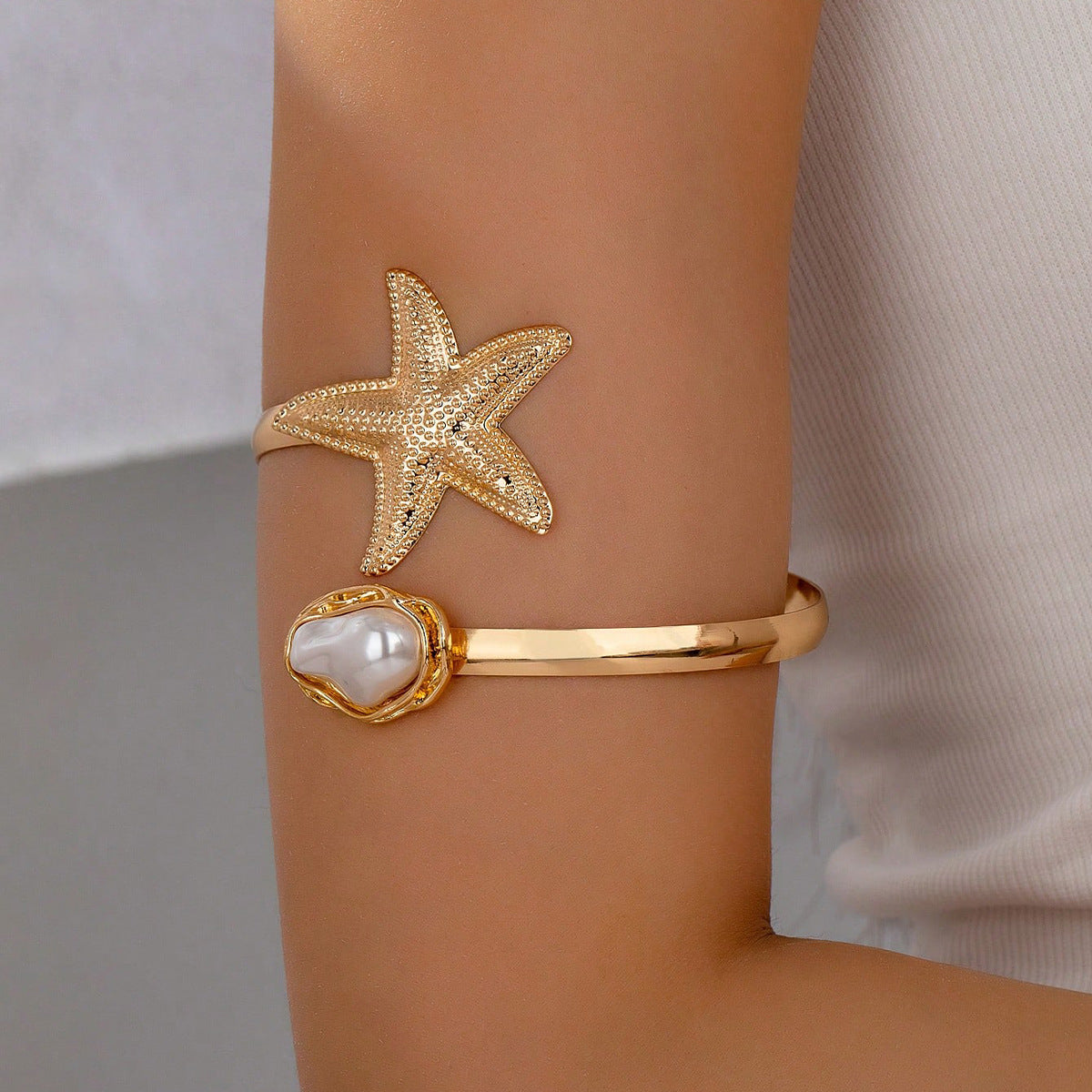 Shaped Imitation Pearl Armband Women's Open Adjustable Upper Arm Bracelet