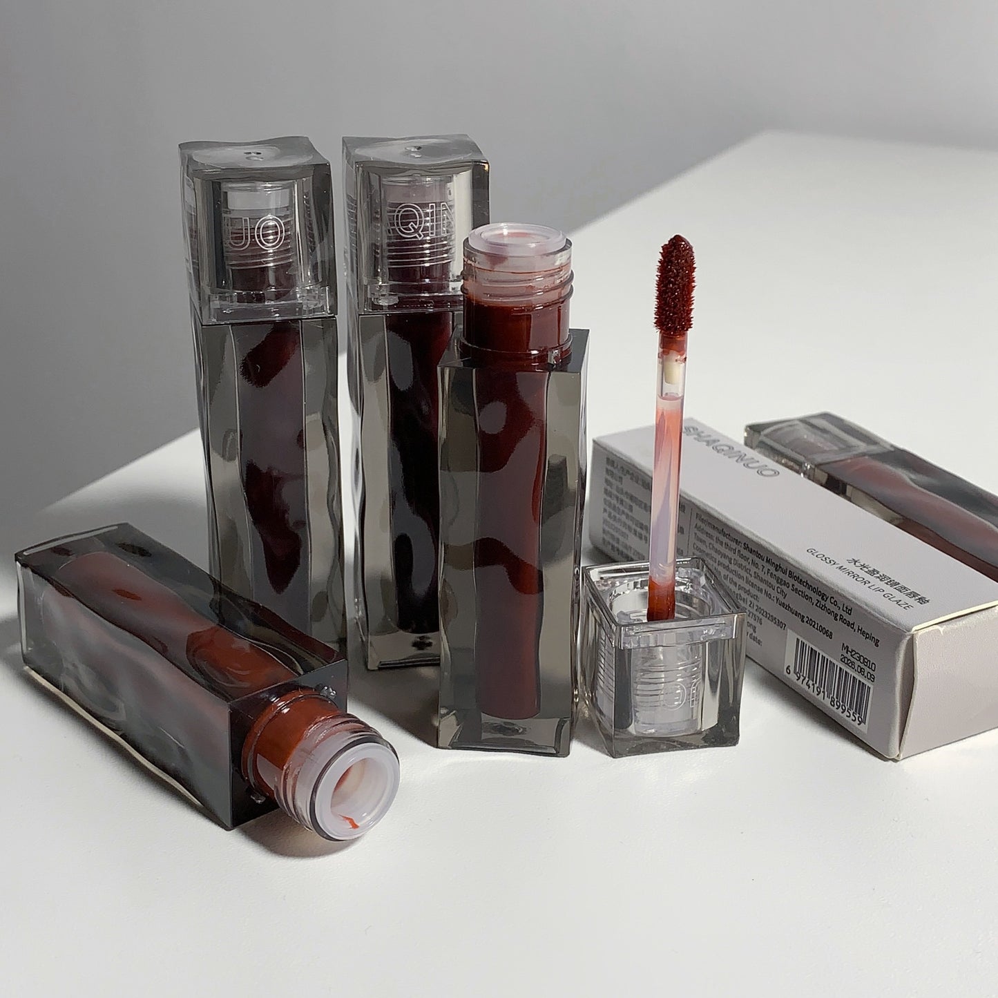 Shaqinuo Water Glossy Mirror Lip Glaze