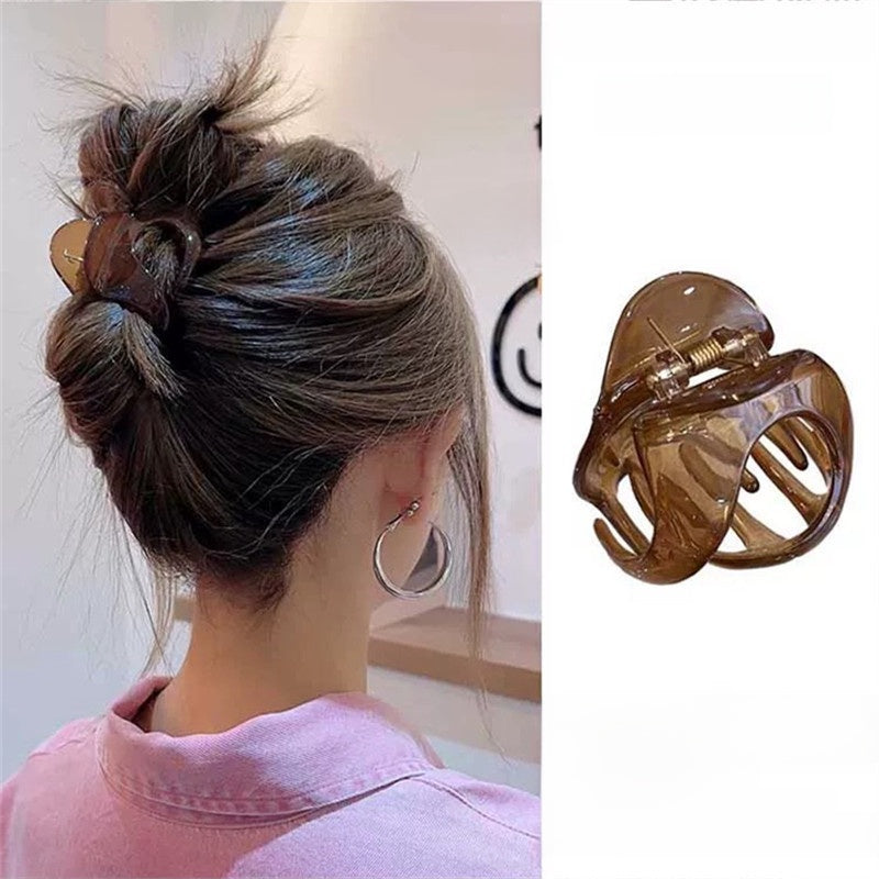 Shark clip for the back of the head