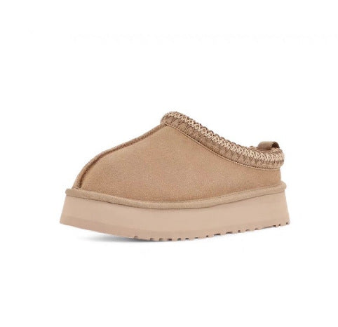 Sheepskin and fur one-piece snow boots