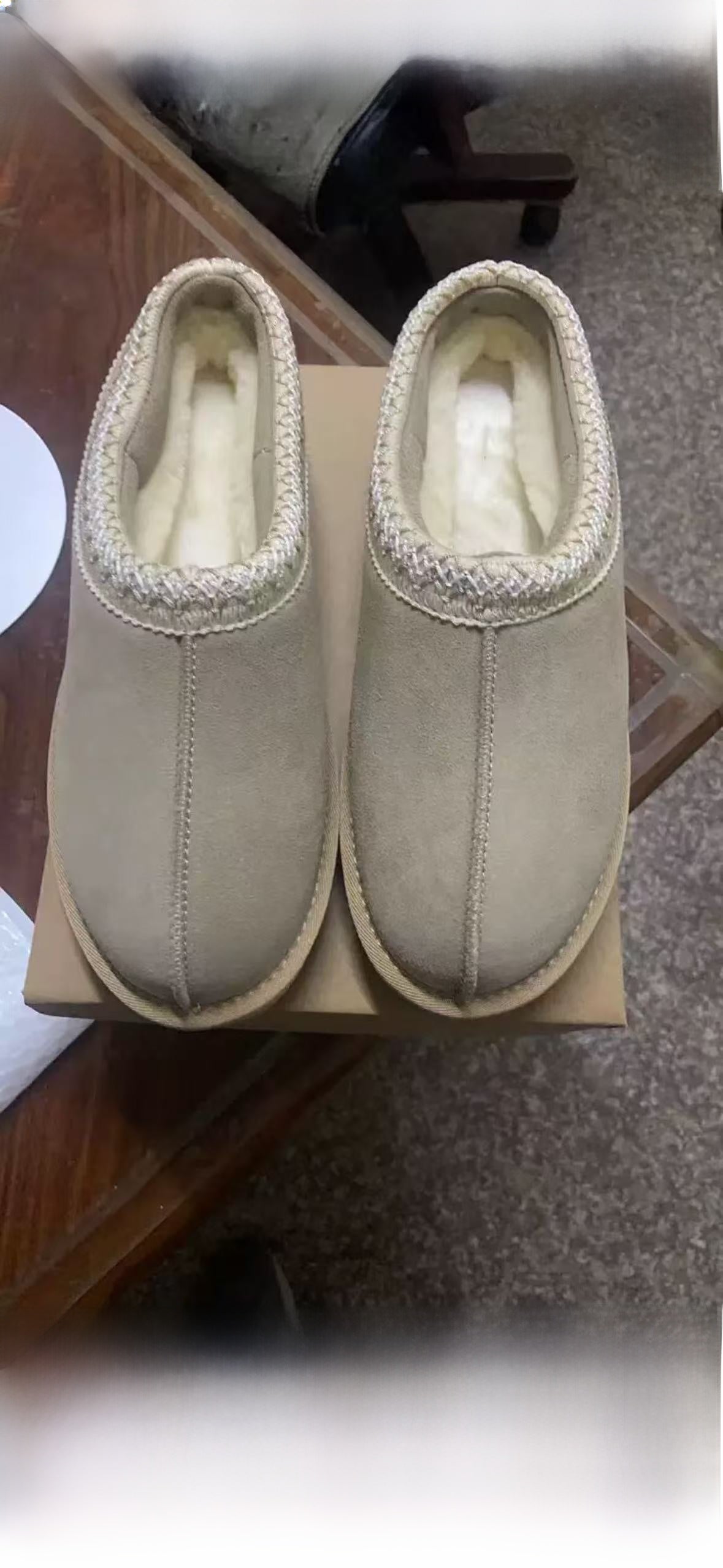 Sheepskin and fur one-piece snow boots