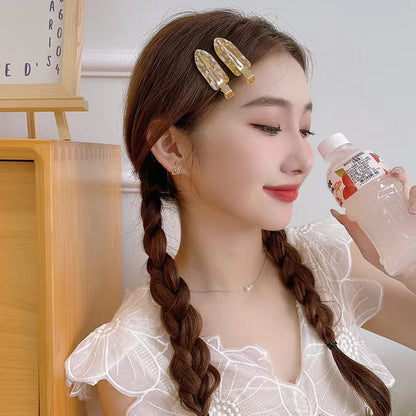 Shell hair clip