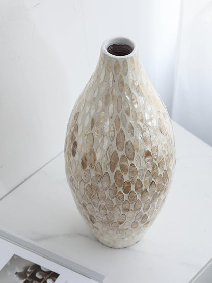 Shell vase