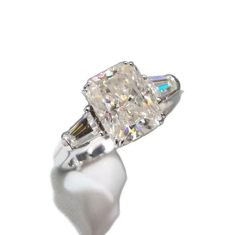 Shiny Zircon Ring