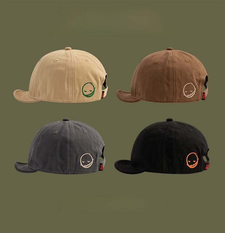 Short-brimmed cap