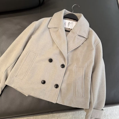 Short coat with lapel and double lapels