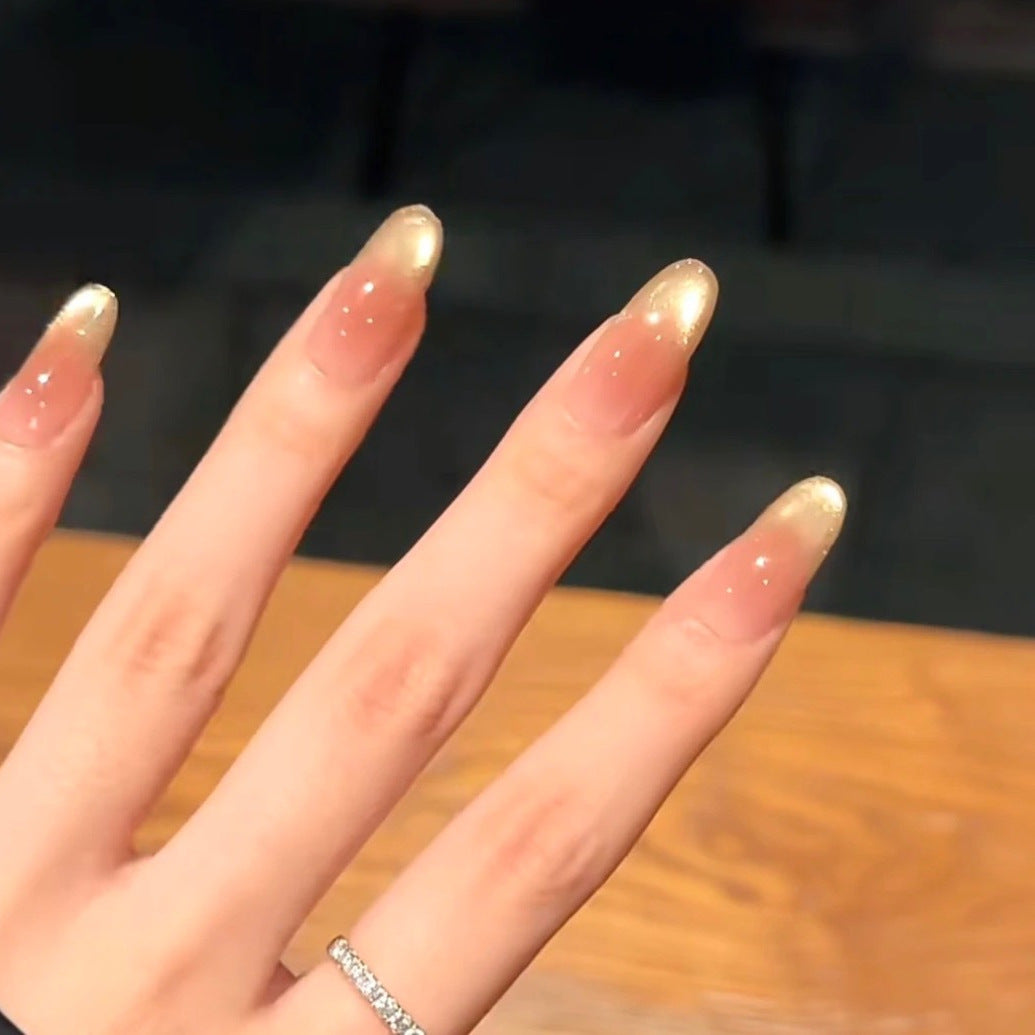 Short flattering nail polish