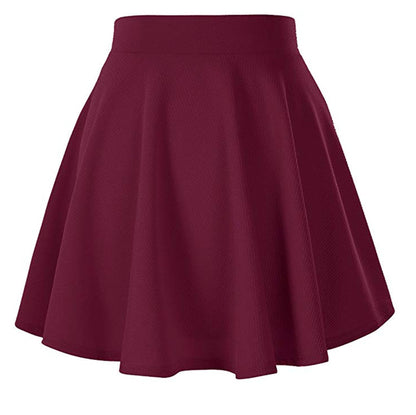 Short skirt with a trumpet-shaped hemline