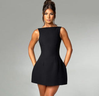 Short-sleeved basic dress