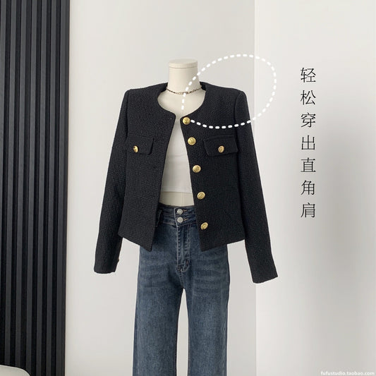 Short-sleeved blouse