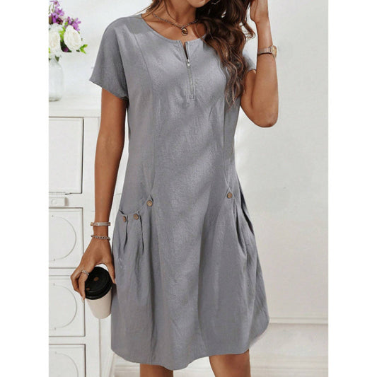 Short-sleeved dress