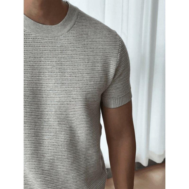 Short-sleeved knit sweater