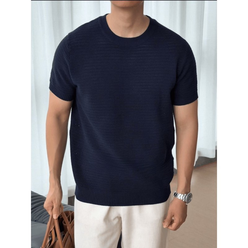 Short-sleeved knit sweater