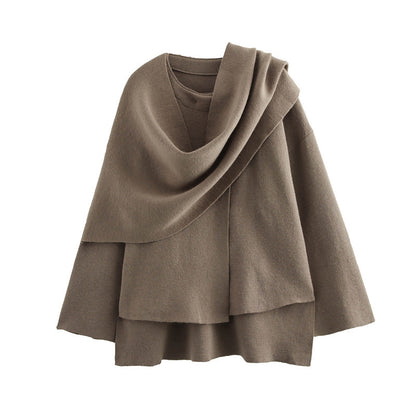 Short-sleeved knitted coat with a scarf