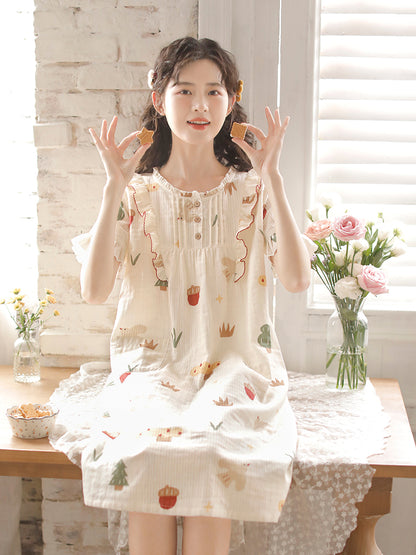 Short-sleeved nightgown