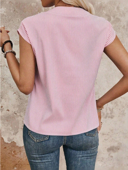 Short-sleeved shirt